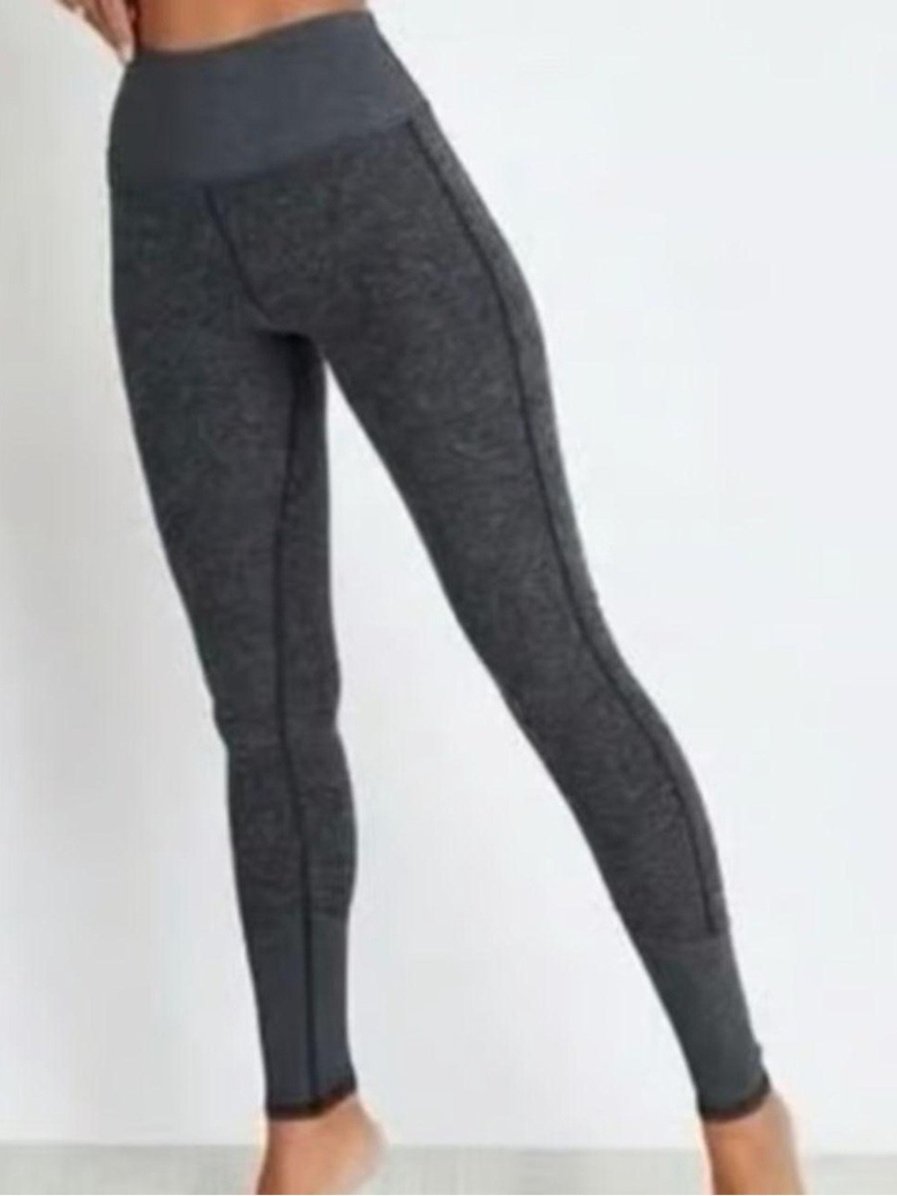 Alo Yoga High Waist Alosoft Lounge Legging 
Size  m
Color gray - Picture 2 of 6